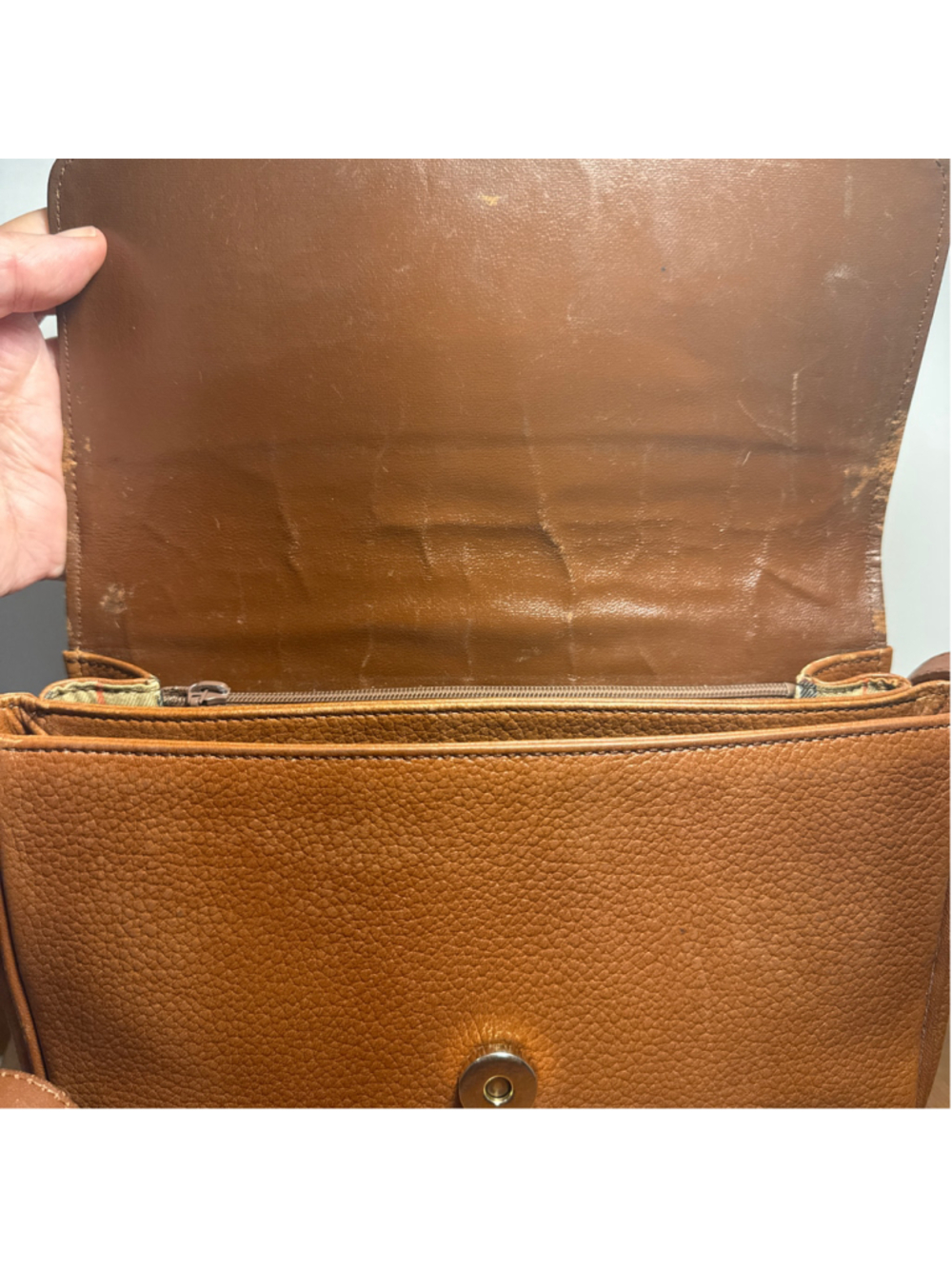 Burberrys Leather Cross-body saddle bag - Picture 7 of 11